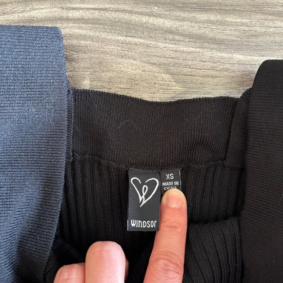 Windsor X Marks The Spot Halter Crop Top Ribbed Black cross neck - Picture 5 of 6